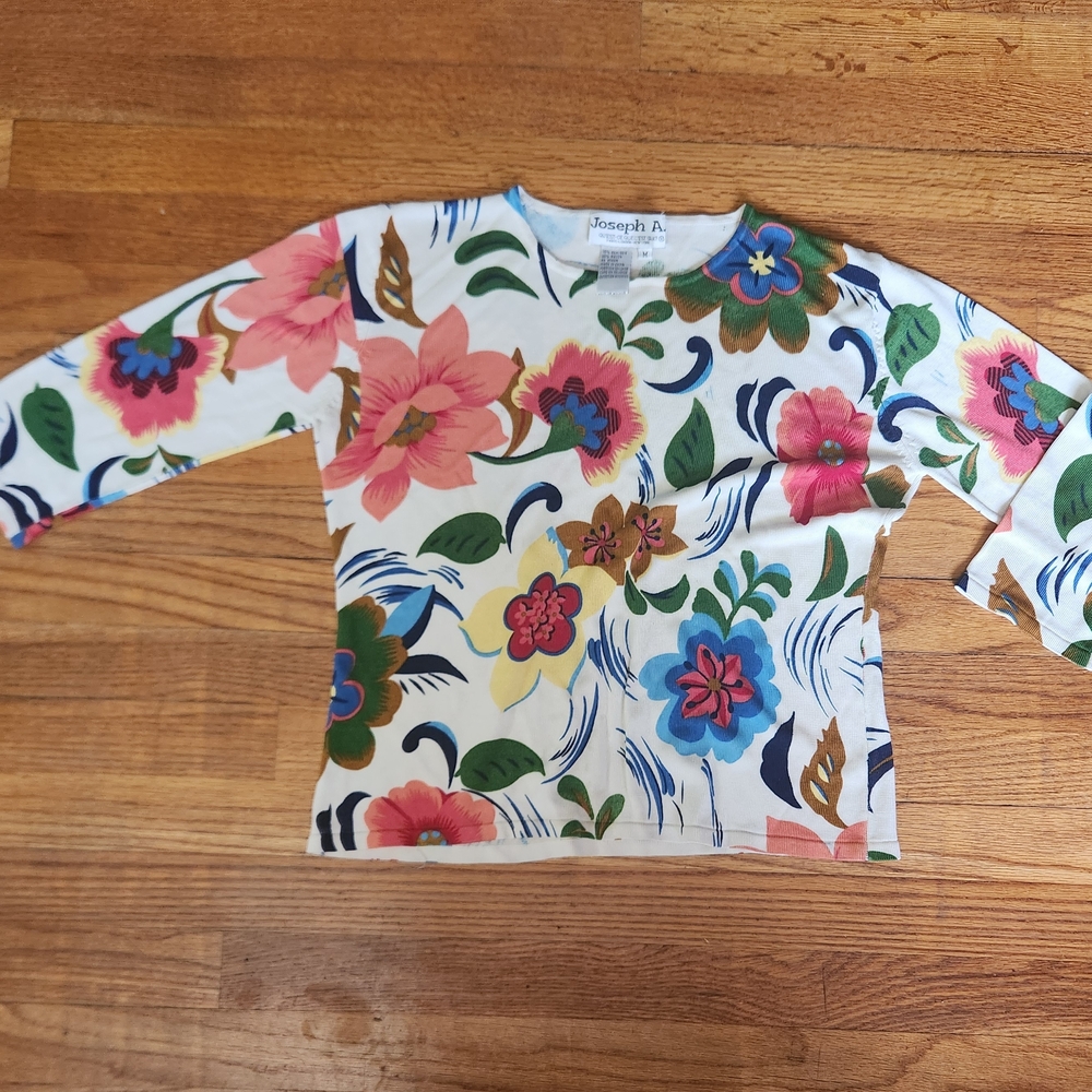 Joseph A. Qu'est 'cequec'est silk? Floral Silk Sweater